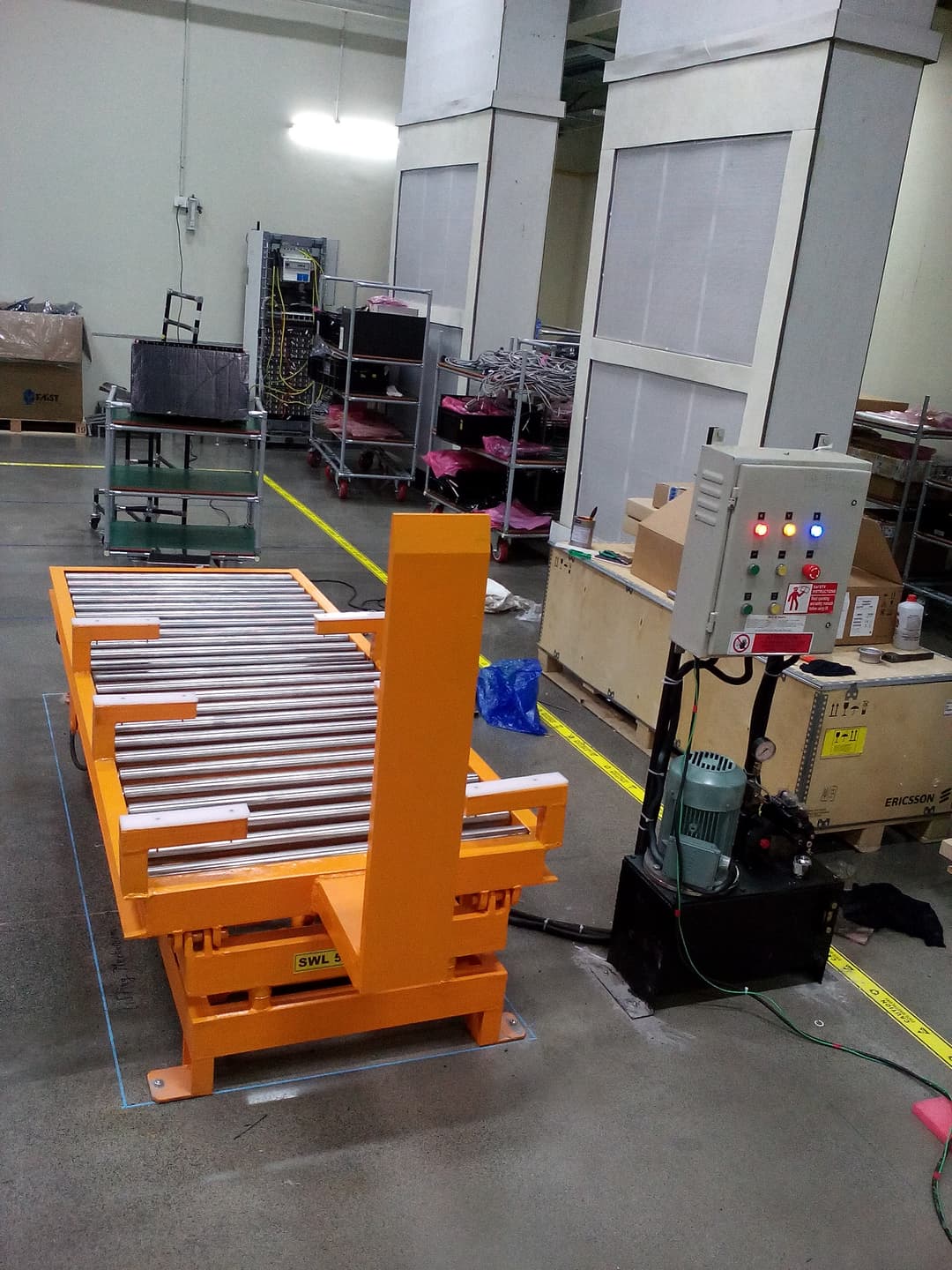 Scissor Lift - Tilting